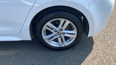 Toyota Corolla 1.8 VVT-i Hybrid Icon 5dr CVT Hybrid Hatchback